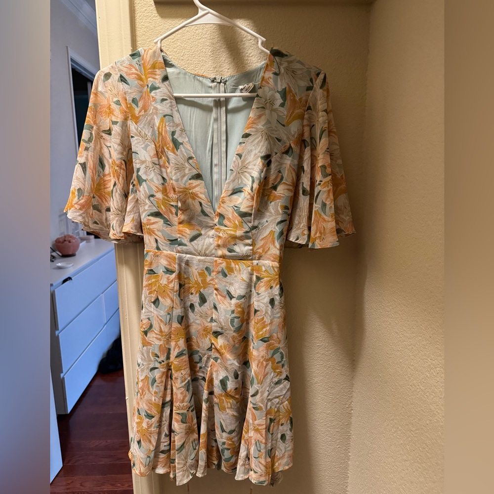 Mini sundress selfie Leslie